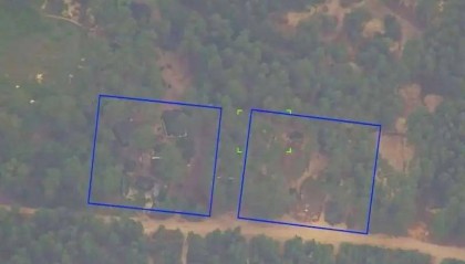 俄军子母弹专炸乌克兰新兵营，法国教官跑了，基辅被炸的惊天动地