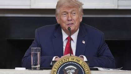 美专机已离国，中美会谈前夕，美国又来下马威，中方做好最坏打算