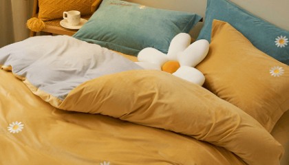 慕斯绒四件套有味正常吗