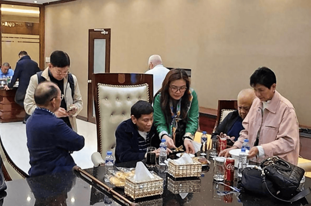 杜特尔特家族收到封口令,除了老杜本人的死活,其他一概不许外传!