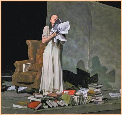 铭记历史 缅怀先烈 珍爱和平 开创未来